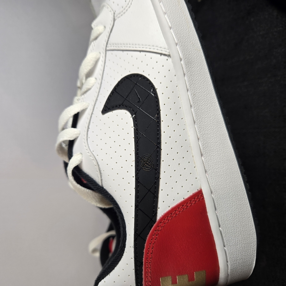 Nike White and Red Sneakers - Picture 4 of 7